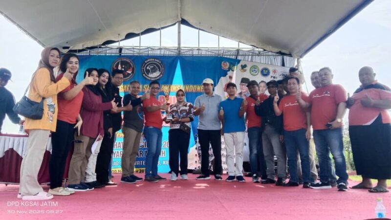 d03f9747f3e4472a94dc28af48ae759a